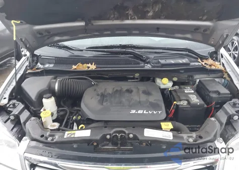 2015 Chrysler Town & Country Touring из США, поврежденный, VIN 2C4RC1BG3FR534137